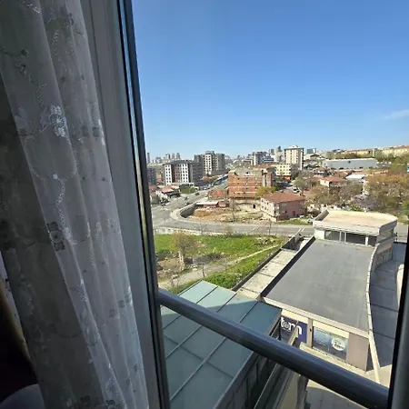 Huzzak Tower 1 M1 Apartment Eskiomerler